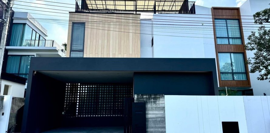 House in Chiang Mai, Thailand 3 bedrooms № 121911