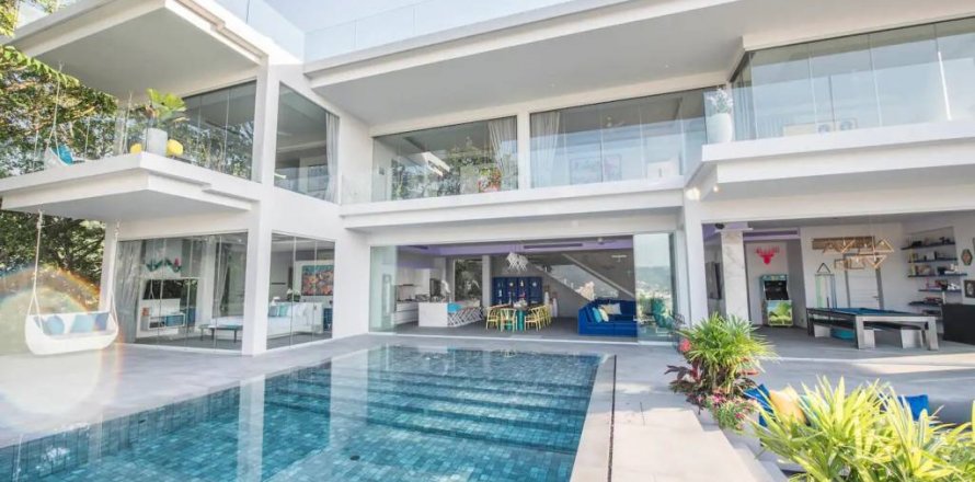 Villa in Kathu, Thailand 5 bedrooms № 104906