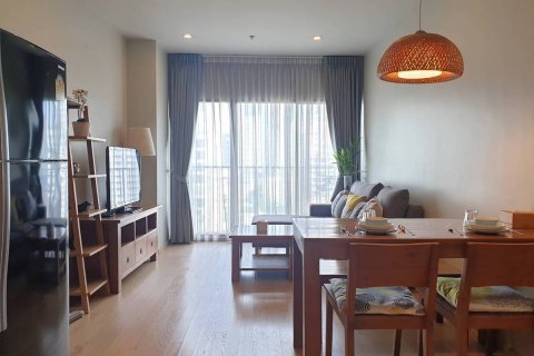 Condo in Bangkok, Thailand, 2 bedrooms  № 142957 - photo 1