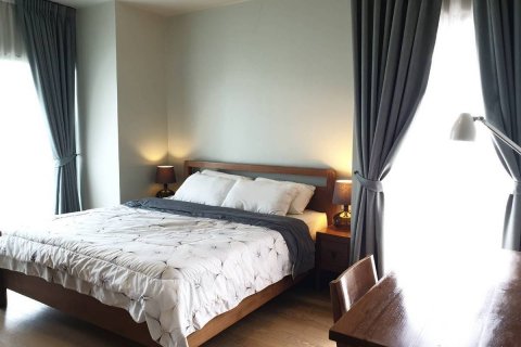 Condo in Bangkok, Thailand, 2 bedrooms  № 142957 - photo 7