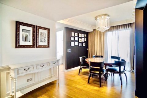 Condo in Bangkok, Thailand, 3 bedrooms  № 142958 - photo 5