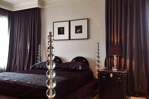 Кондоминиум с 3 спальнями в Бангкоке, Таиланд № 142959 - фото 12