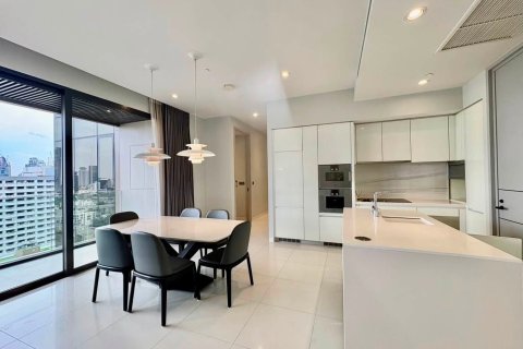 Condo in Bangkok, Thailand, 2 bedrooms № 142962 - photo 3