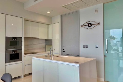 Condo in Bangkok, Thailand, 2 bedrooms № 142962 - photo 5