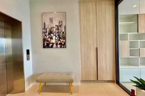 Condo in Bangkok, Thailand, 2 bedrooms № 142962 - photo 16