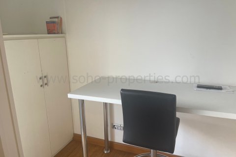 Кондоминиум с 3 спальнями в Бангкоке, Таиланд № 142961 - фото 9