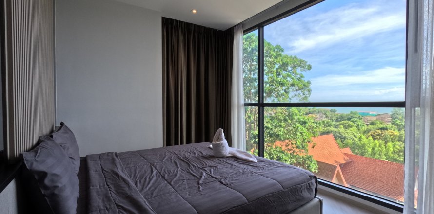 Apartment in Pattaya, Thailand 384 bedrooms № 130402