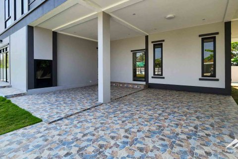 House in Chiang Mai, Thailand 5 bedrooms № 122815 - photo 8