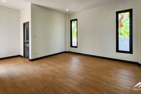 House in Chiang Mai, Thailand 5 bedrooms № 122815 - photo 11