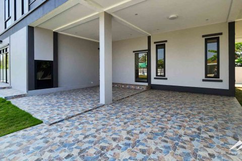 Дом в Чиангмае, Таиланд с 5 спальнями  № 122815 - фото 8