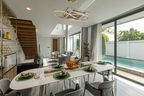Villa in Phuket, Thailand 4 bedrooms № 133176 - photo 14