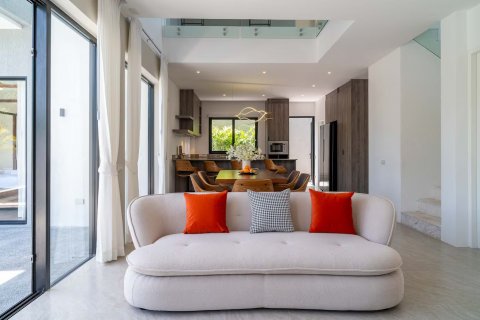 Villa in Ko Samui, Thailand 3 bedrooms № 133180 - photo 6