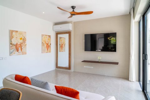 Villa in Ko Samui, Thailand 3 bedrooms № 133180 - photo 8