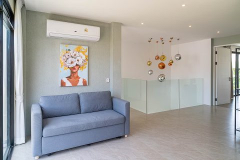 Villa in Ko Samui, Thailand 3 bedrooms № 133180 - photo 18