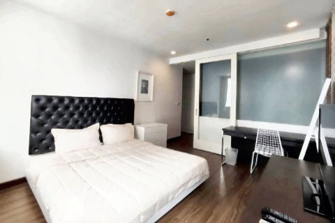 Condo in Bangkok, Thailand, 2 bedrooms  № 86255 - photo 10