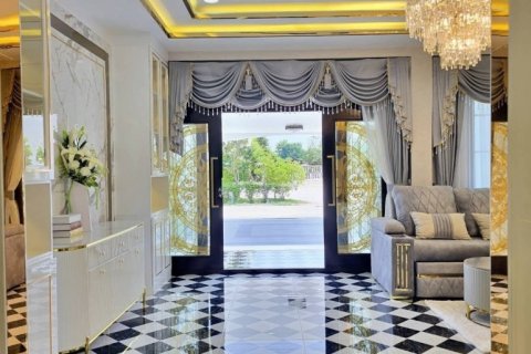 House in Pattaya, Thailand 4 bedrooms № 119743 - photo 15