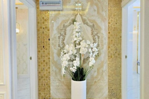 House in Pattaya, Thailand 4 bedrooms № 119743 - photo 23