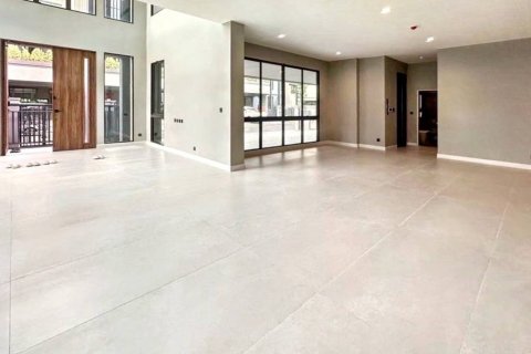 Maison à Saphan Sung, Bangkok, Thaïlande 5 chambres № 125797 - photo 6