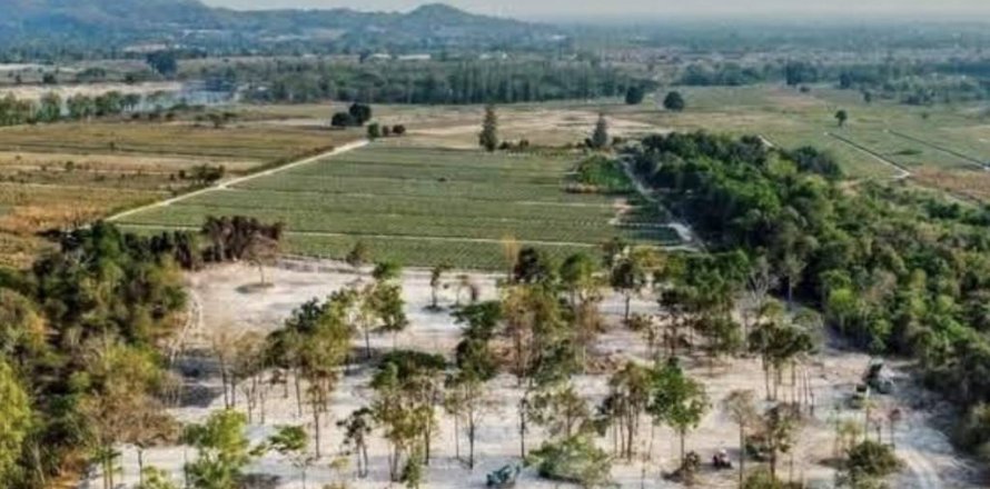 Земельный участок в Хуа Хине, Таиланд № 125794