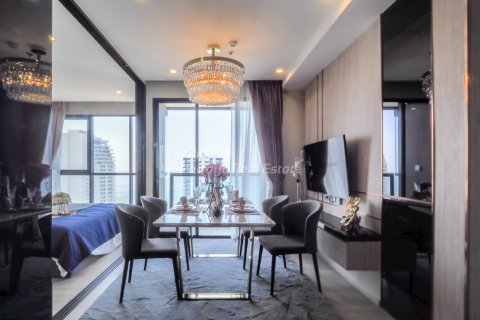 Condo in Bang Lamung, Thailand, 2 bedrooms  № 81136 - photo 1