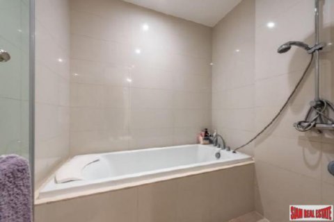 Apartment in Bangkok, Thailand 3 bedrooms № 125643 - photo 12