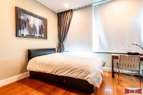 Apartment in Bangkok, Thailand 3 bedrooms № 125643 - photo 19