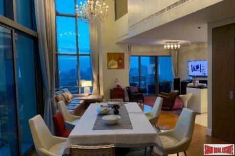 Apartment in Bangkok, Thailand 3 bedrooms № 125643 - photo 4