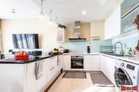 Apartment in Bangkok, Thailand 3 bedrooms № 125643 - photo 8