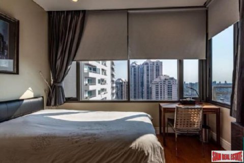 Apartment in Bangkok, Thailand 3 bedrooms № 125643 - photo 17