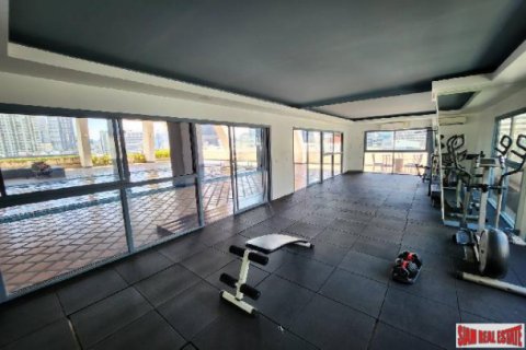 Apartment in Bangkok, Thailand 3 bedrooms № 125644 - photo 26