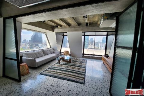 Apartment in Bangkok, Thailand 3 bedrooms № 125644 - photo 1