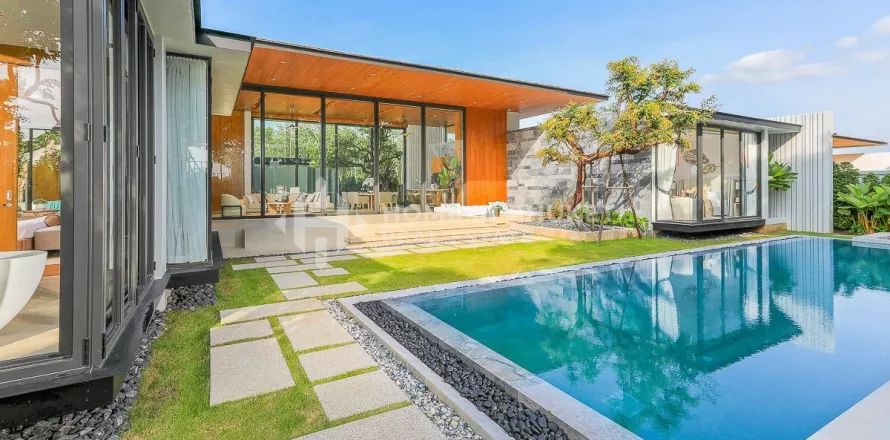 Дом в Пхукете, Таиланд с 4 спальнями  № 131981