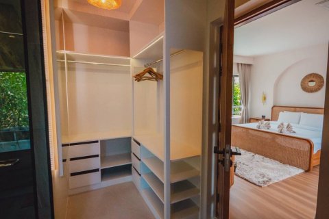 Вилла в Раваи, Таиланд с 4 спальнями  № 85641 - фото 8