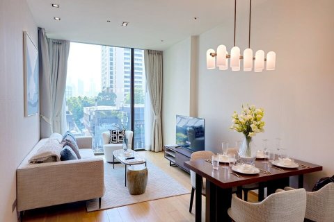 Condo in Pathum Wan, Bangkok, Thailand, 2 bedrooms  № 123897 - photo 1
