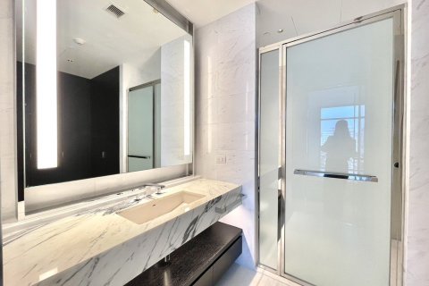 Condo in Sathon, Bangkok, Thailand, 2 bedrooms  № 123898 - photo 3