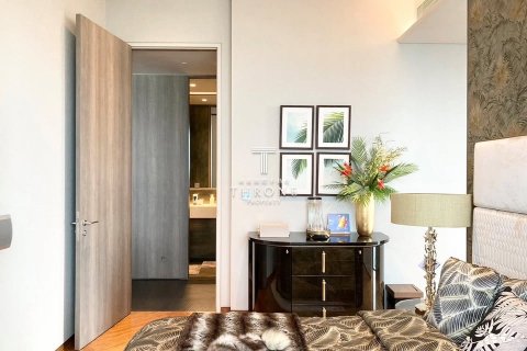 Condo in Watthana, Bangkok, Thailand, 3 bedrooms  № 123900 - photo 16