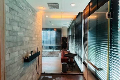 Condo in Pathum Wan, Bangkok, Thailand, 2 bedrooms  № 123895 - photo 10
