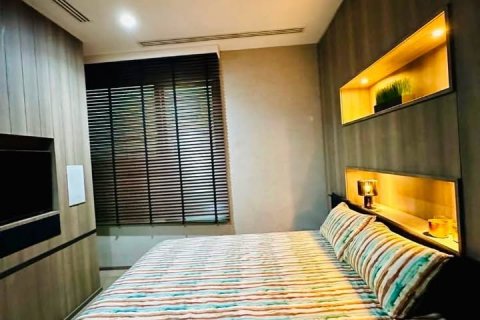 Condo in Pathum Wan, Bangkok, Thailand, 2 bedrooms  № 123895 - photo 8