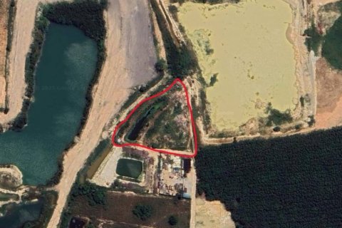 Земельный участок в Си Рача, Таиланд  № 121047 - фото 2