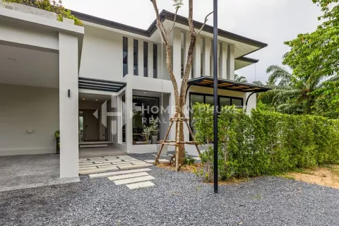 House in Phuket, Thailand 4 bedrooms № 131513 - photo 30