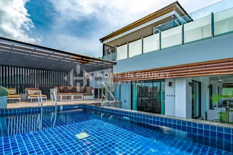 Condo in Phuket, Thailand, 2 bedrooms  № 131198 - photo 1