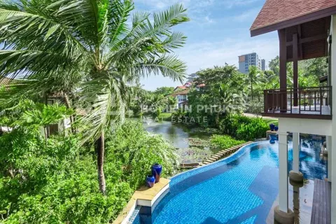 Condo à Phuket, Thaïlande, 1 chambre  № 131200 - photo 1