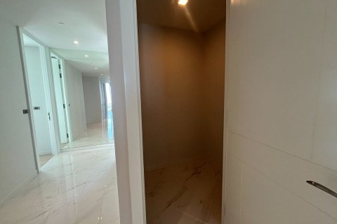 Кондоминиум с 4 спальнями в Бангкоке, Таиланд № 143100 - фото 12