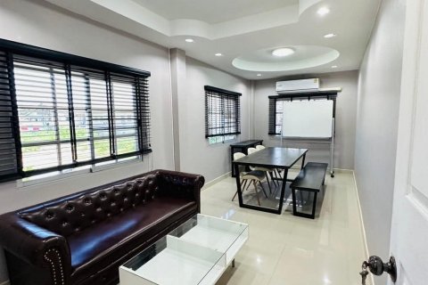 Commercial property in Pattaya, Thailand № 119069 - photo 13