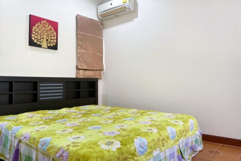 House in Hua Hin, Thailand 8 bedrooms № 125437 - photo 2