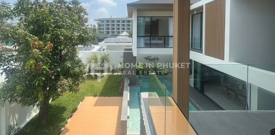 House in Bang Tao, Thailand 3 bedrooms № 131614