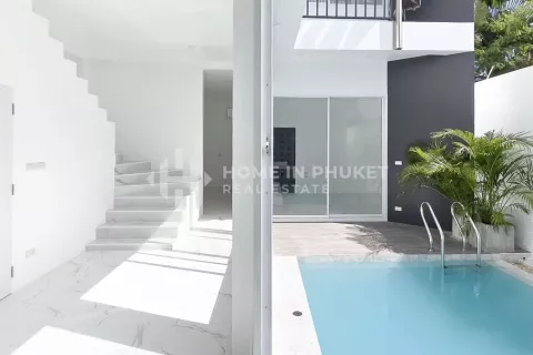 House on Nai Harn Beach, Thailand 3 bedrooms № 131617 - photo 1