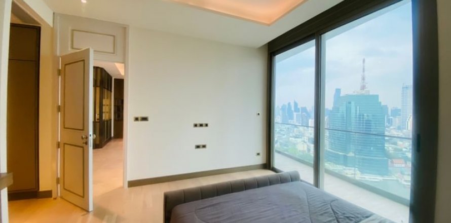 Condo in Khlong San, Bangkok, Thailand, 2 bedrooms  № 123838