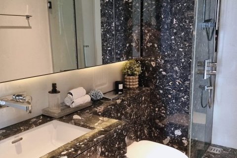 Condo in Khlong Toei, Bangkok, Thailand, 2 bedrooms № 123842 - photo 3