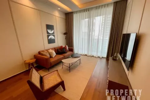 Condo in Khlong Toei, Bangkok, Thailand, 2 bedrooms  № 123843 - photo 1